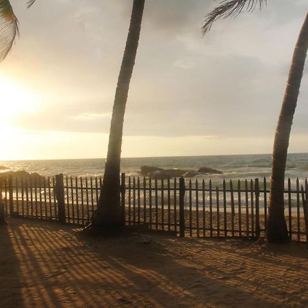 Yoho Rivi Ras Hotel Dehiwala-Mount Lavinia Εξωτερικό φωτογραφία