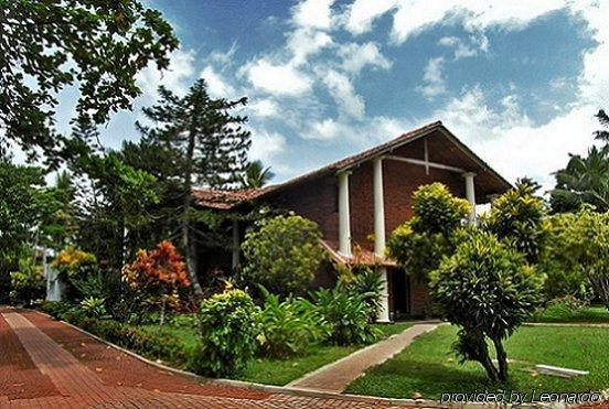 Yoho Rivi Ras Hotel Dehiwala-Mount Lavinia Εξωτερικό φωτογραφία
