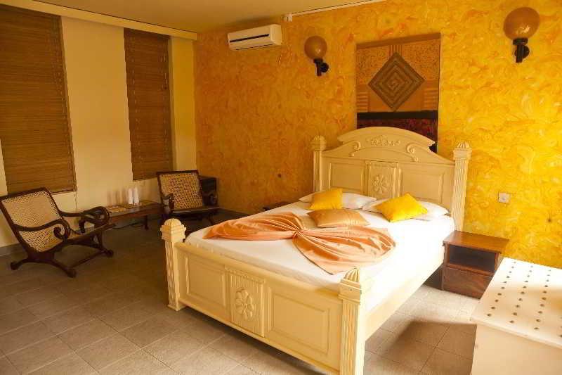 Yoho Rivi Ras Hotel Dehiwala-Mount Lavinia Εξωτερικό φωτογραφία