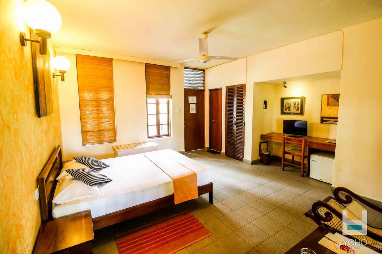 Yoho Rivi Ras Hotel Dehiwala-Mount Lavinia Εξωτερικό φωτογραφία