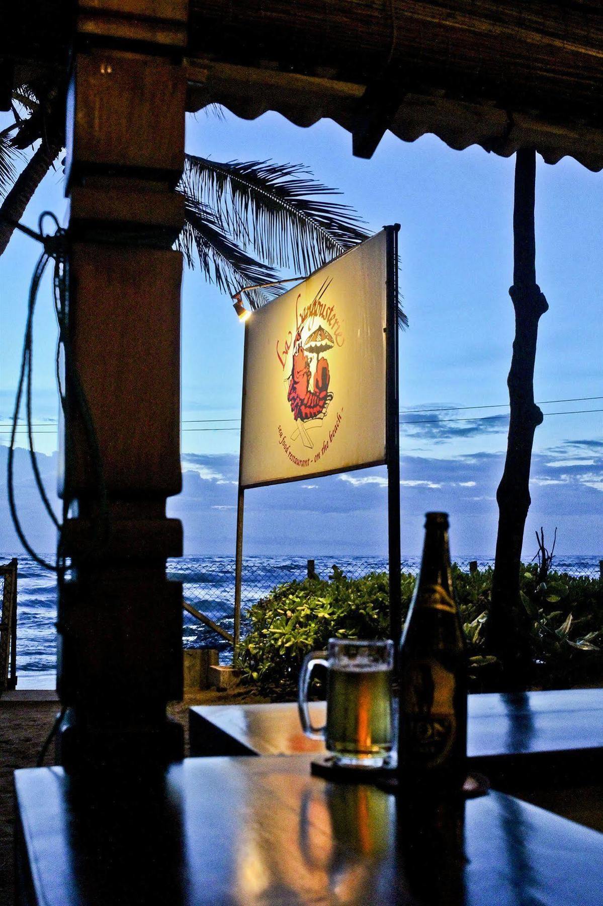Yoho Rivi Ras Hotel Dehiwala-Mount Lavinia Εξωτερικό φωτογραφία